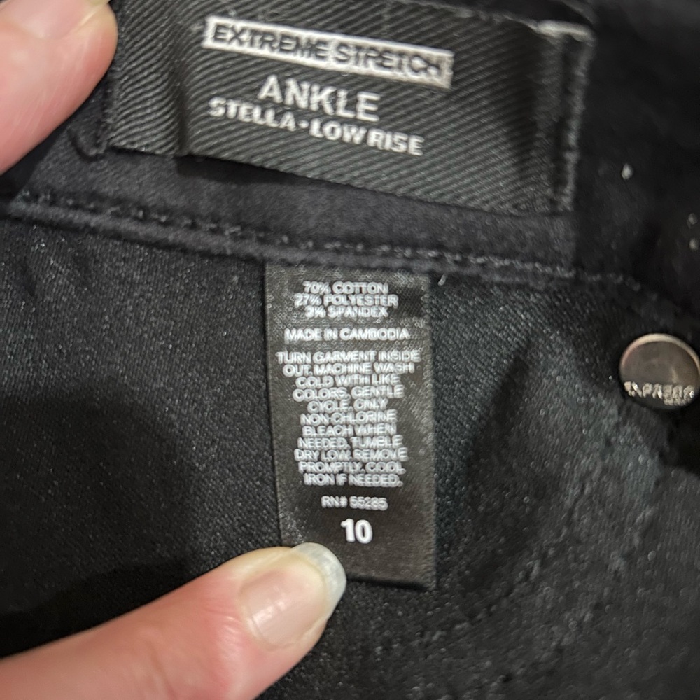 Express Black Ankle Jeans - Picture 3 of 3